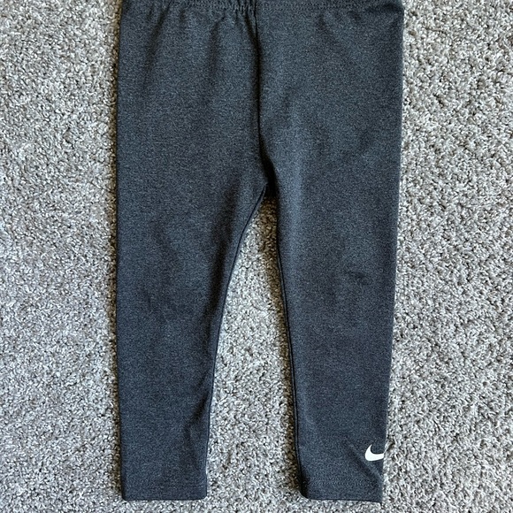 Nike Dri-Fit Bundle - Picture 4 of 7